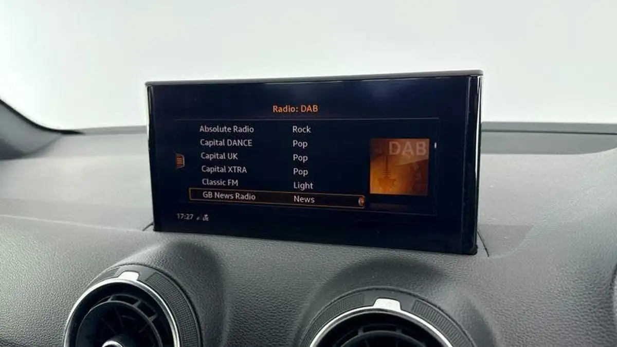 2021-audi-q2-15-35-tfsi-black-edition-s-tronic-big-21