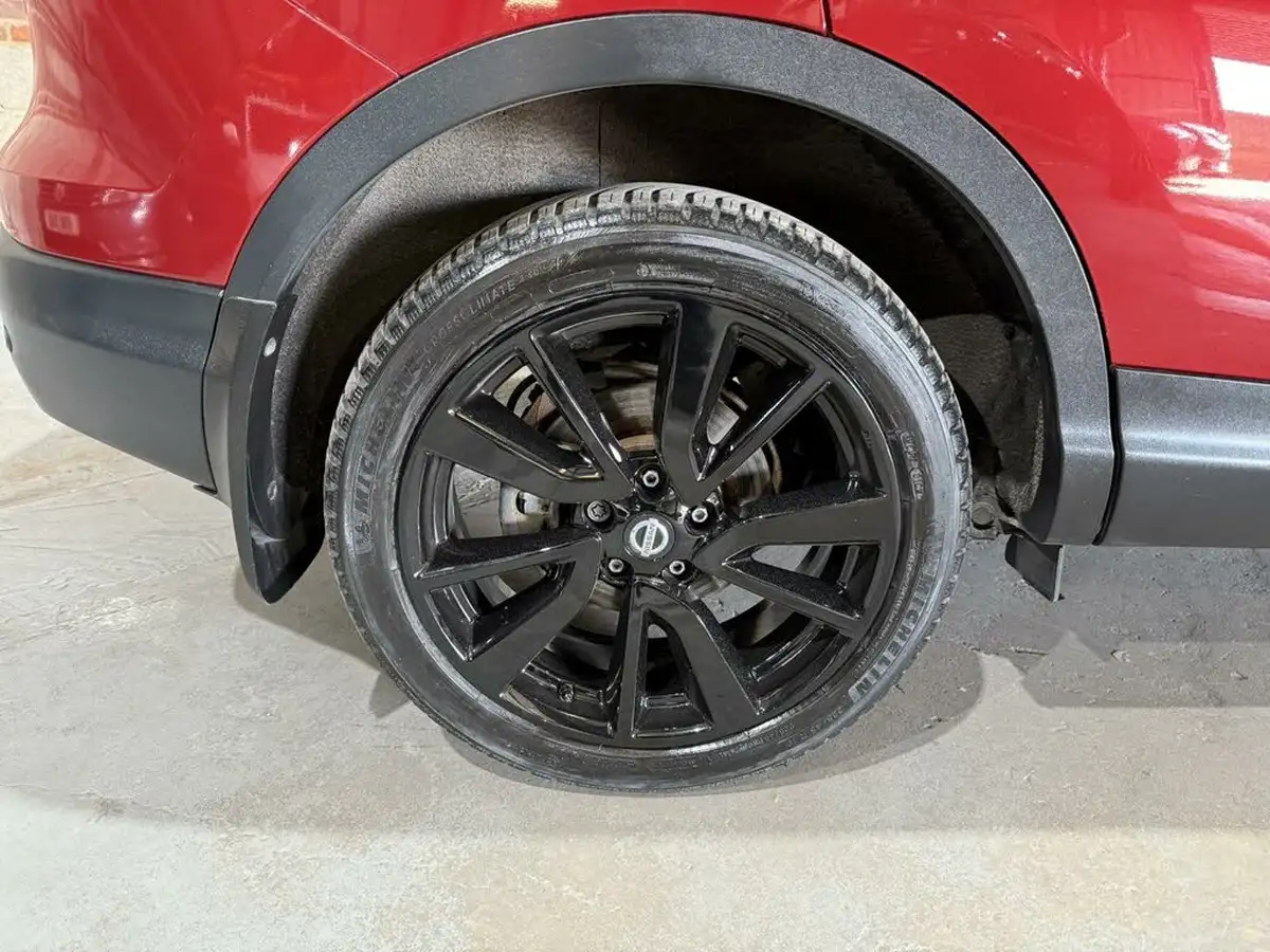 2014-nissan-qashqai-16dci-tekna-big-48