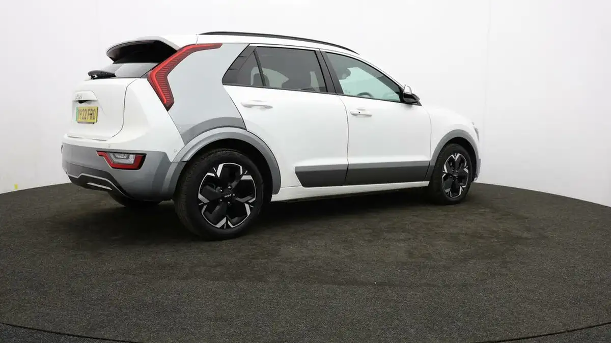 2022-kia-niro-ev-e-4-big-25