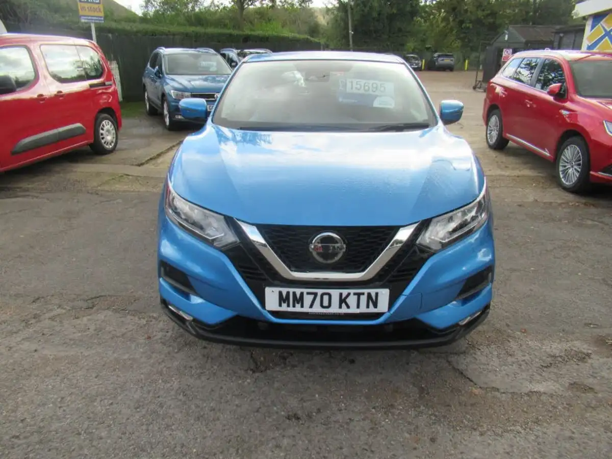 2020-nissan-qashqai-13-dig-t-acenta-premium-140ps-big-1