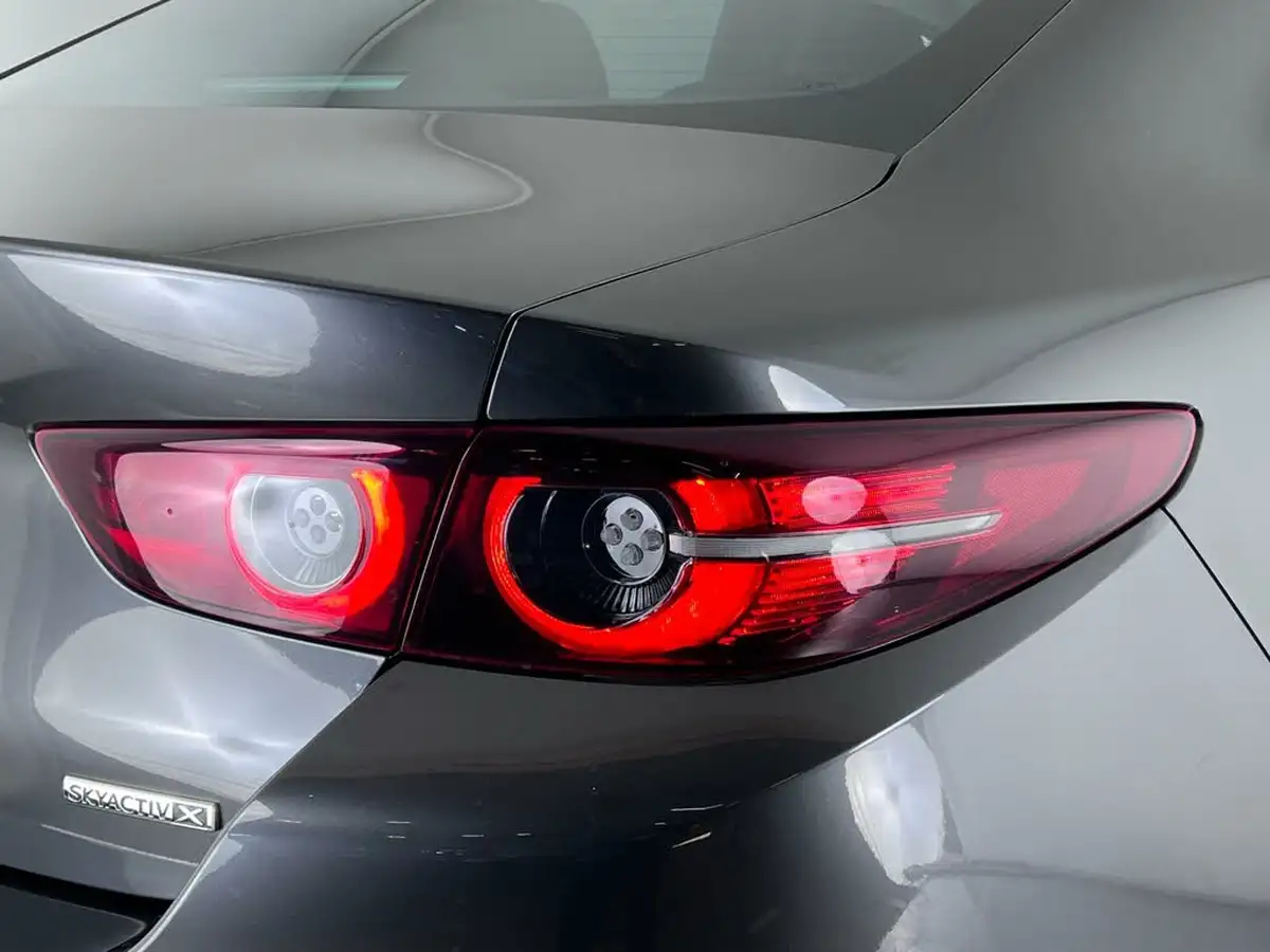 2019-mazda-mazda3-20-gt-sport-180ps-saloon-4d-big-7