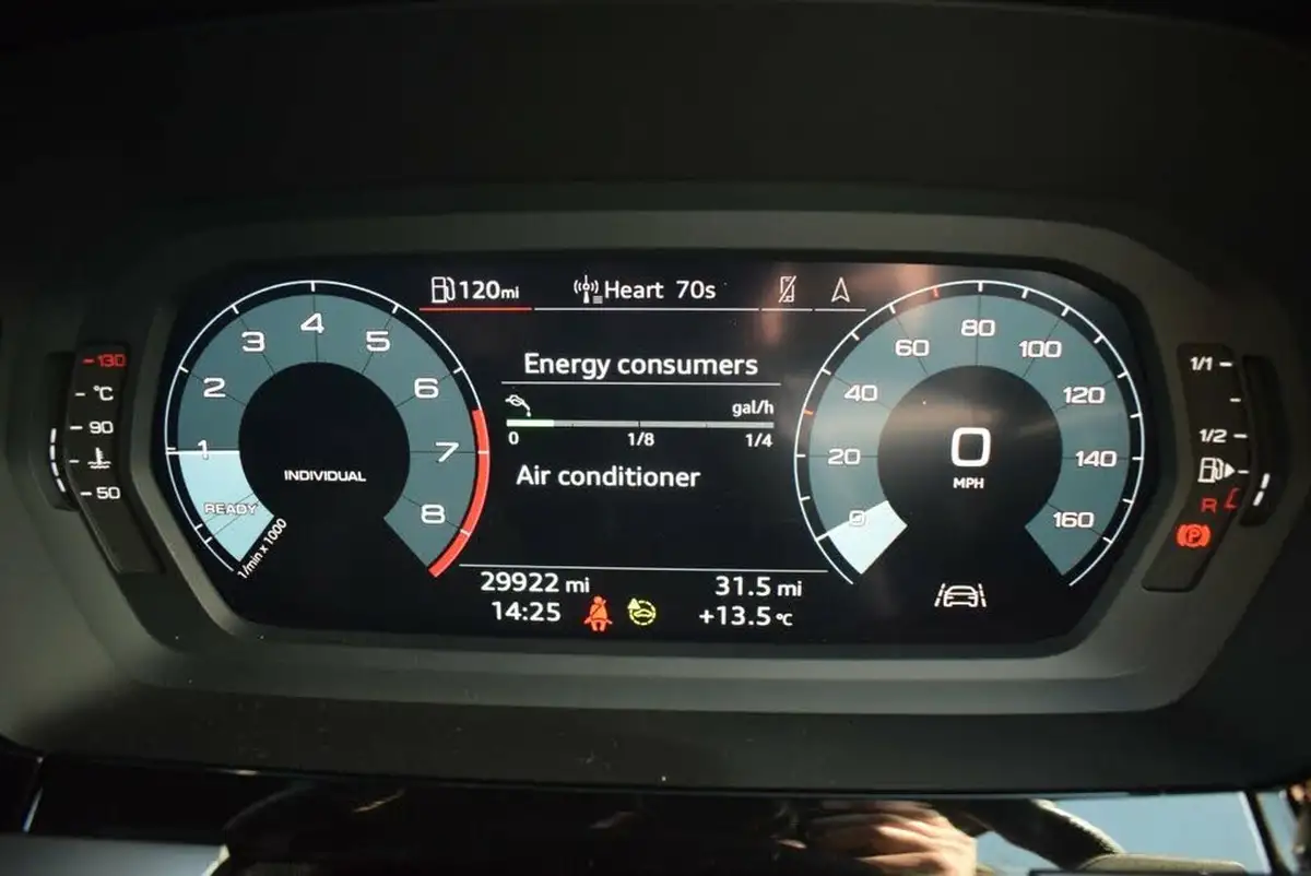 2023-audi-a3-10-30-tfsi-s-line-sportback-5d-big-23