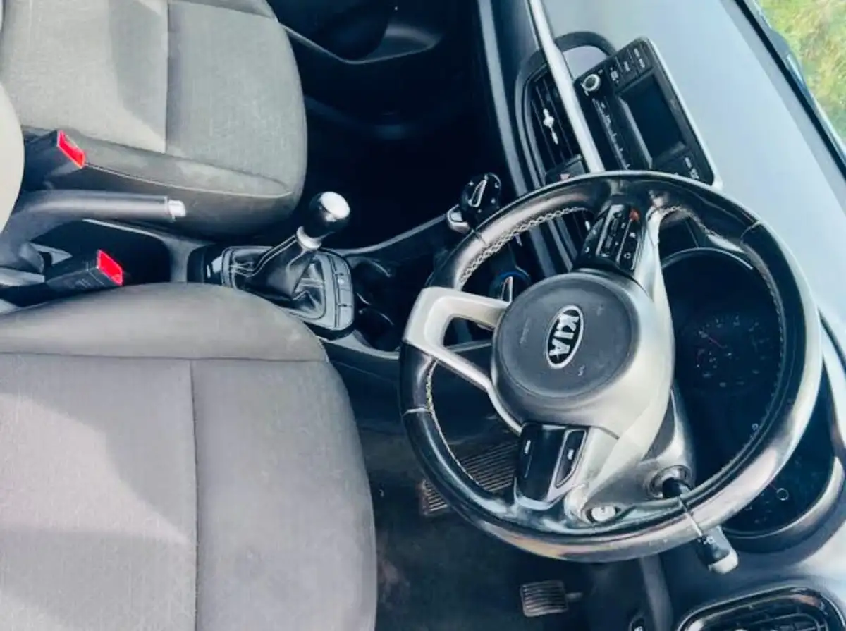 2020-kia-picanto-125-2-big-31