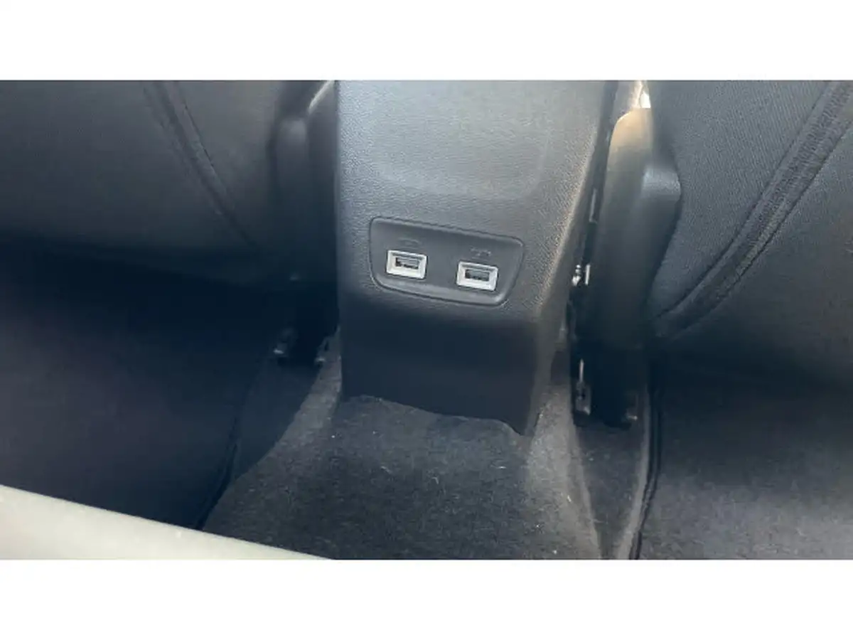 2022-peugeot-208-e-allure-premium-big-53