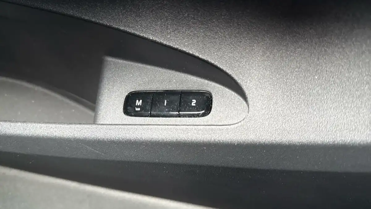 2021-polestar-polestar-2-e-ps2-300kw-long-dual-hatchback-big-30