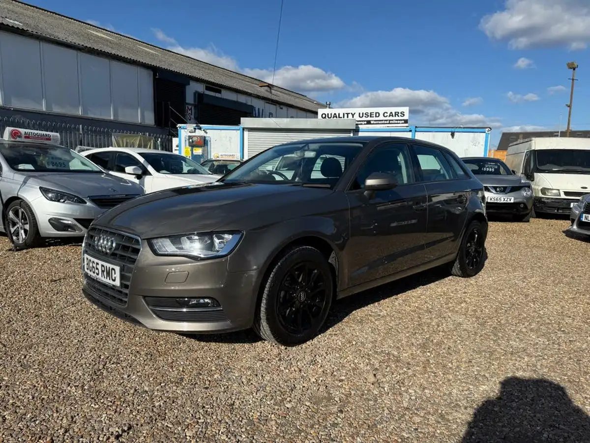 2015-audi-a3-16tdi-se-sportback-5d-big-6
