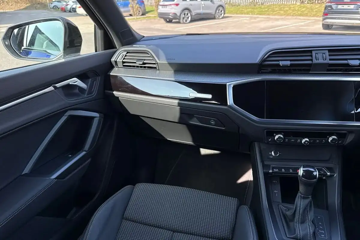 2023-audi-q3-15-35-tfsi-black-edition-cod-sportback-s-tronic-big-19