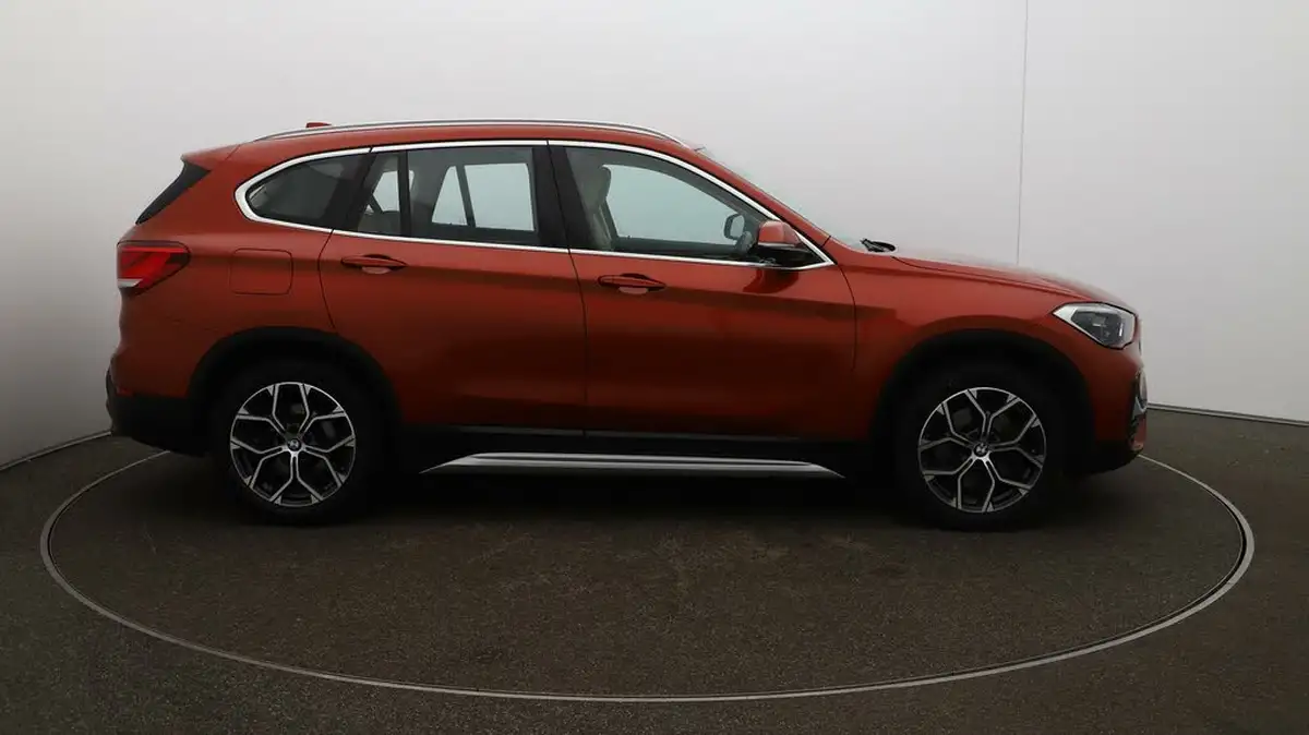 2022-bmw-x1-20-xdrive20i-xline-big-42