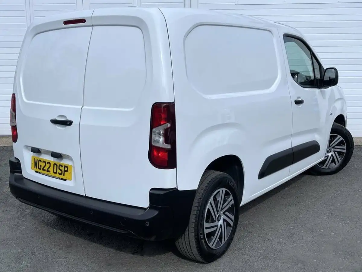 2022-peugeot-partner-15-bluehdi-1000-grip-premum-big-8