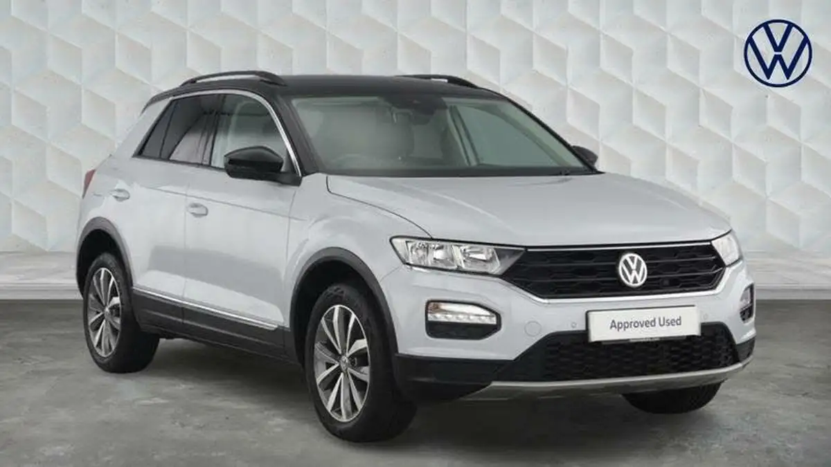 2020-volkswagen-t-roc-10-tsi-design-115ps-hatchback-5d-big-0