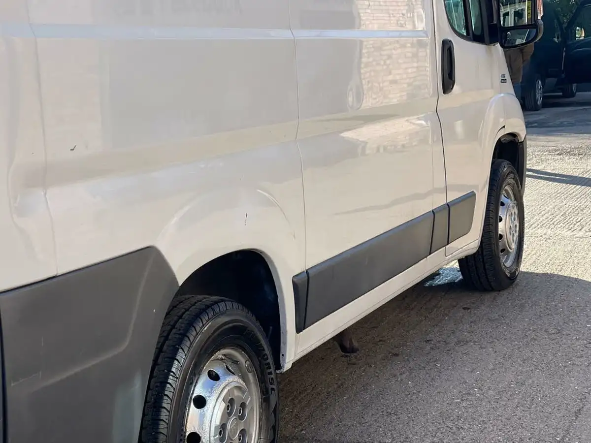 2015-fiat-ducato-23td-35-sh1-130-big-26
