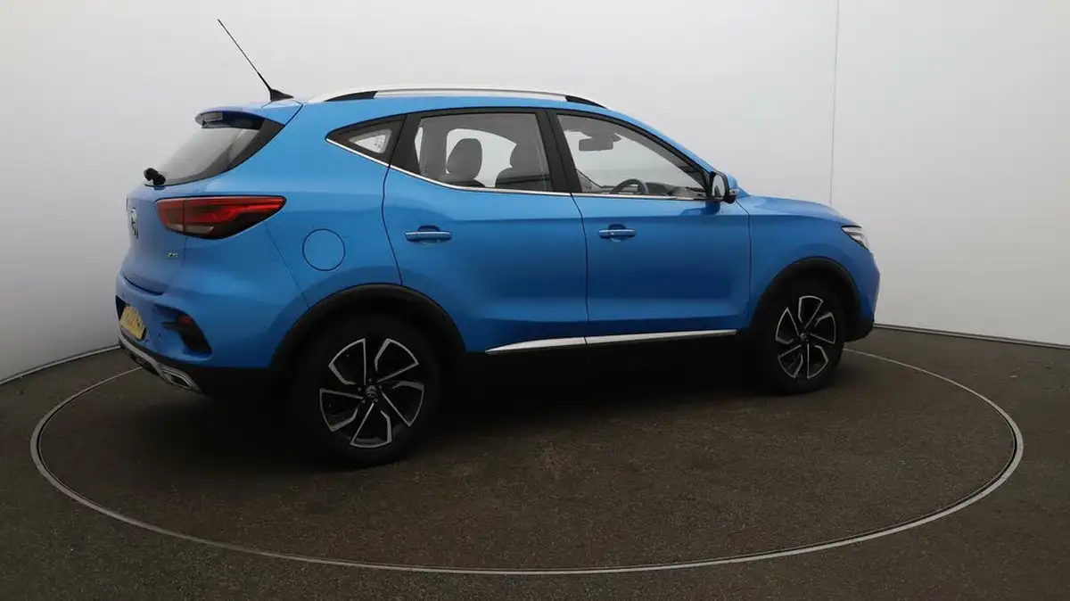 2022-mg-zs-suv-10t-gdi-exclusive-big-51