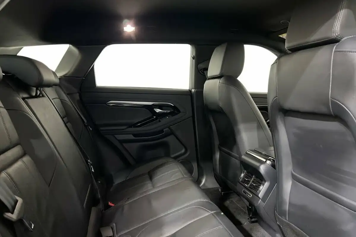 2021-land-rover-range-rover-evoque-15-p300e-r-dynamic-se-big-7