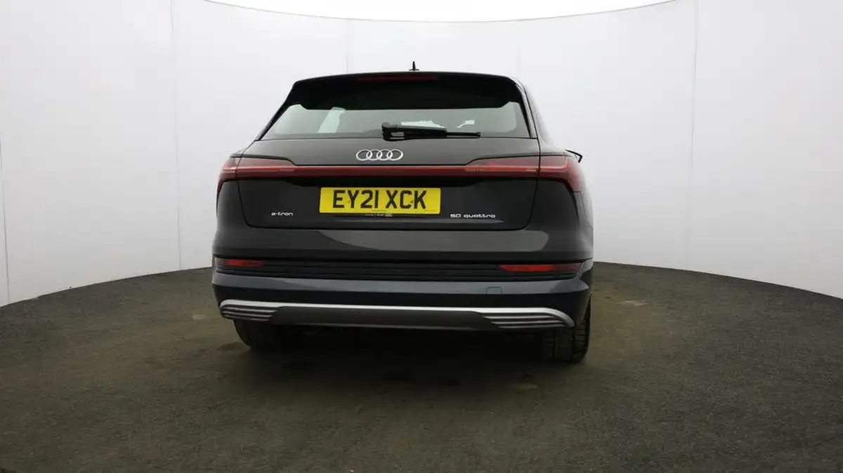2021-audi-e-tron-50e-technik-station-wagon-big-55