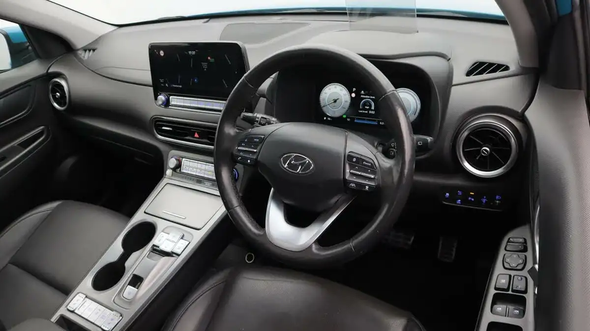 2021-hyundai-kona-e-ultimate-big-9