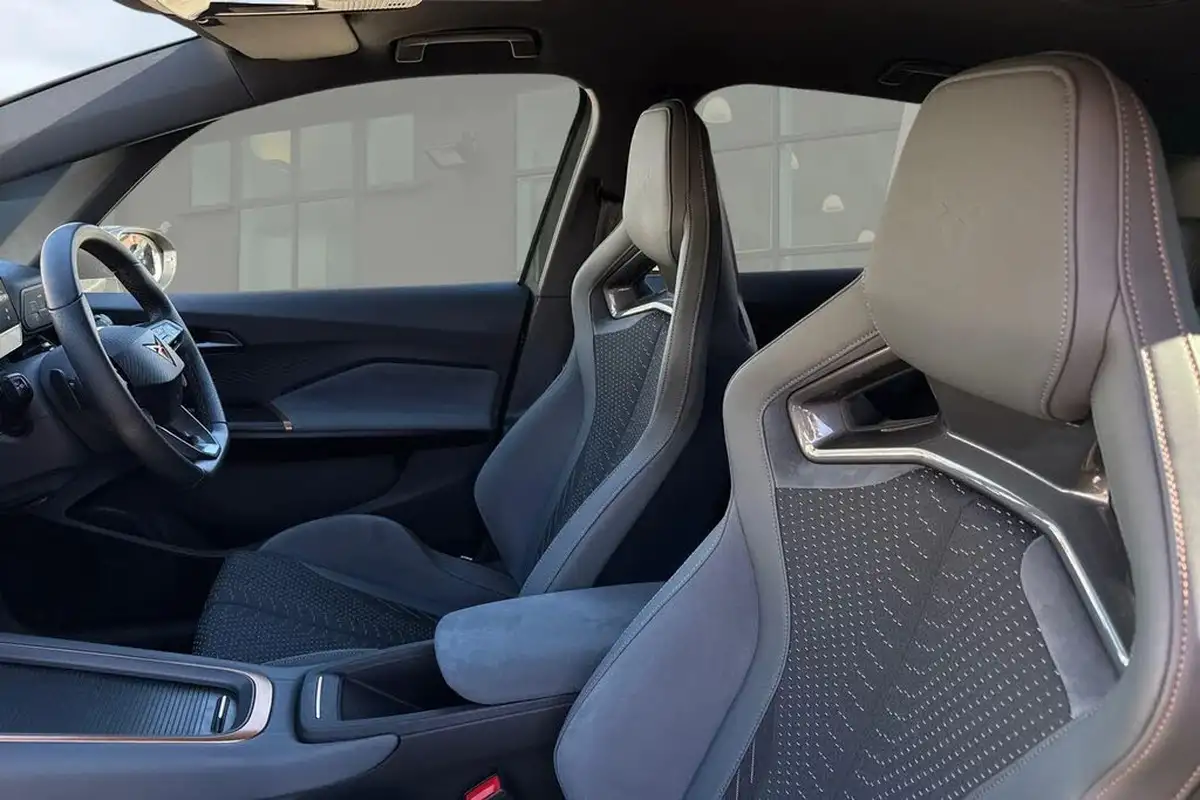 2024-cupra-born-e-vz-big-10