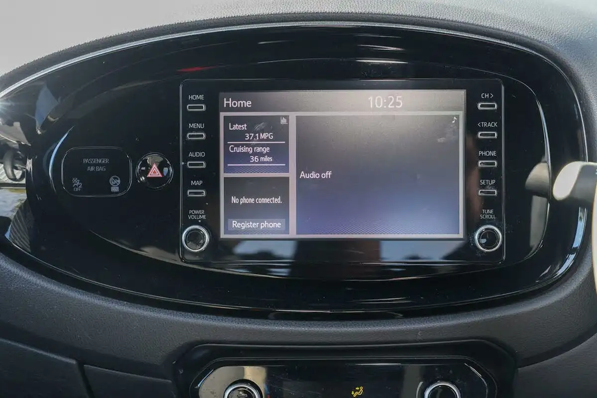 2023-toyota-aygo-x-10-vvt-i-edge-big-6