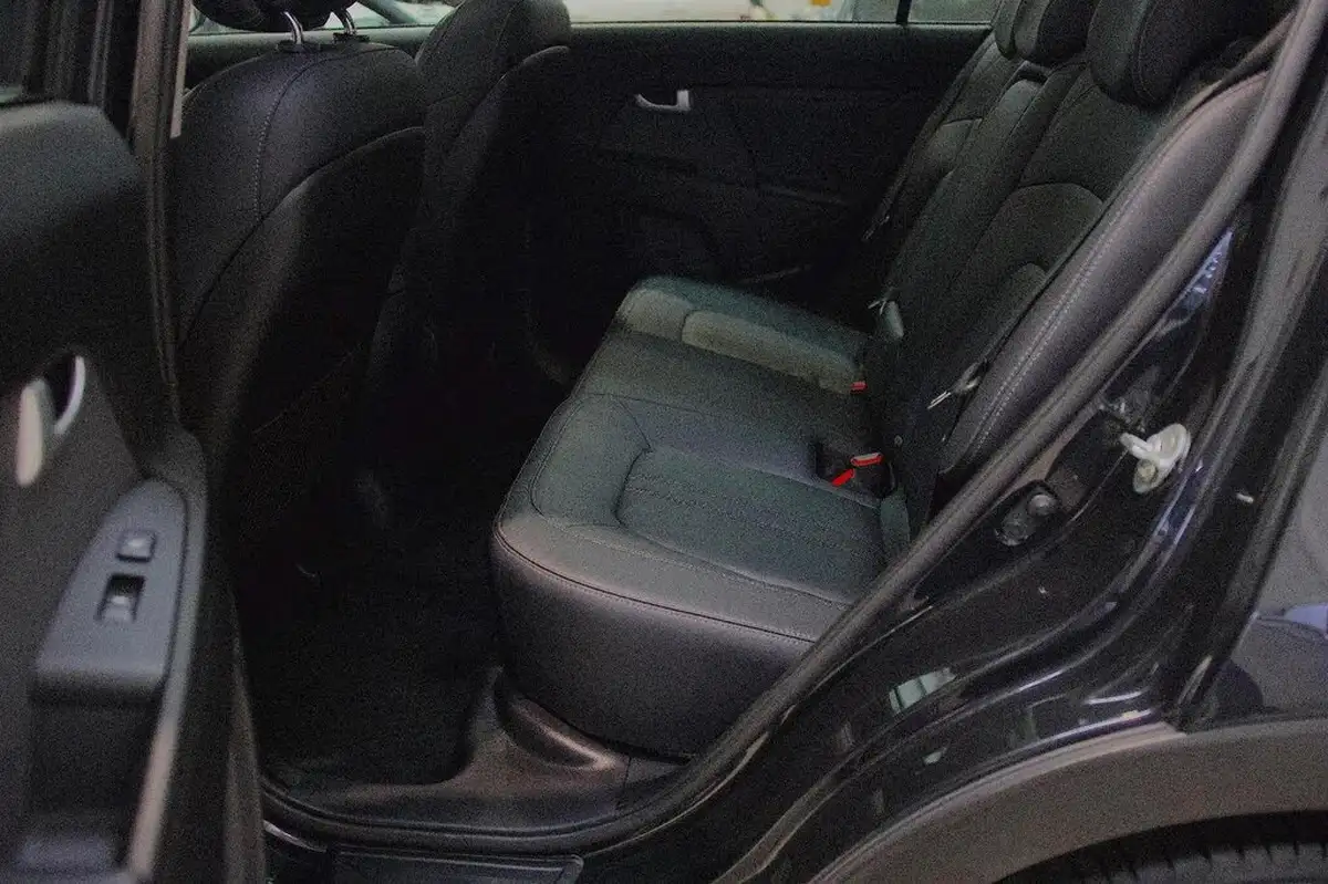 2014-kia-sportage-17-crdi-3-sat-nav-big-11