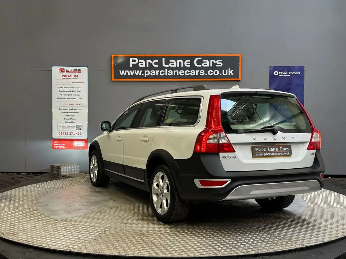 2011-volvo-xc70-20td-d3-se-lux-163bhp-big-5