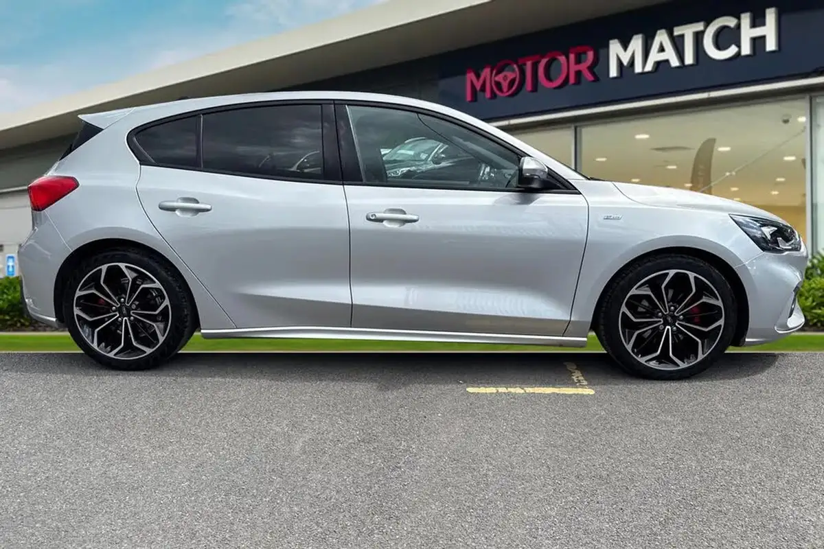 2020-ford-focus-10t-st-line-x-edition-125ps-hybrid-mhev-hatchback-big-2
