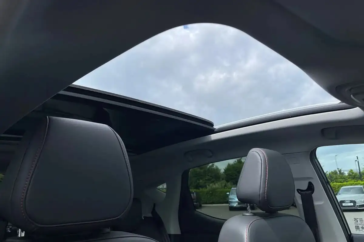 2024-mg-zs-suv-e-trophy-connect-ev-156ps-long-range-big-35