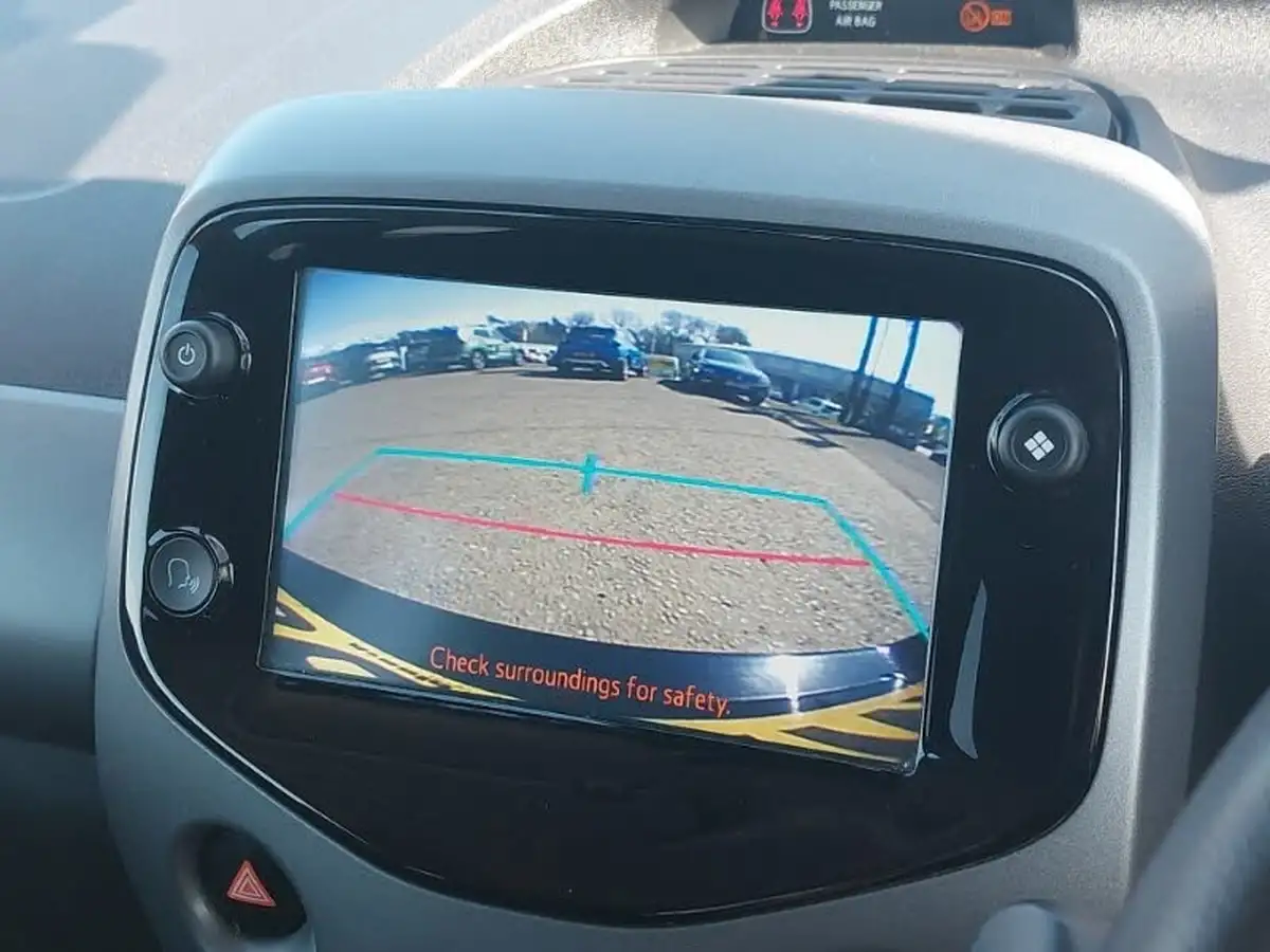 2018-toyota-aygo-big-10