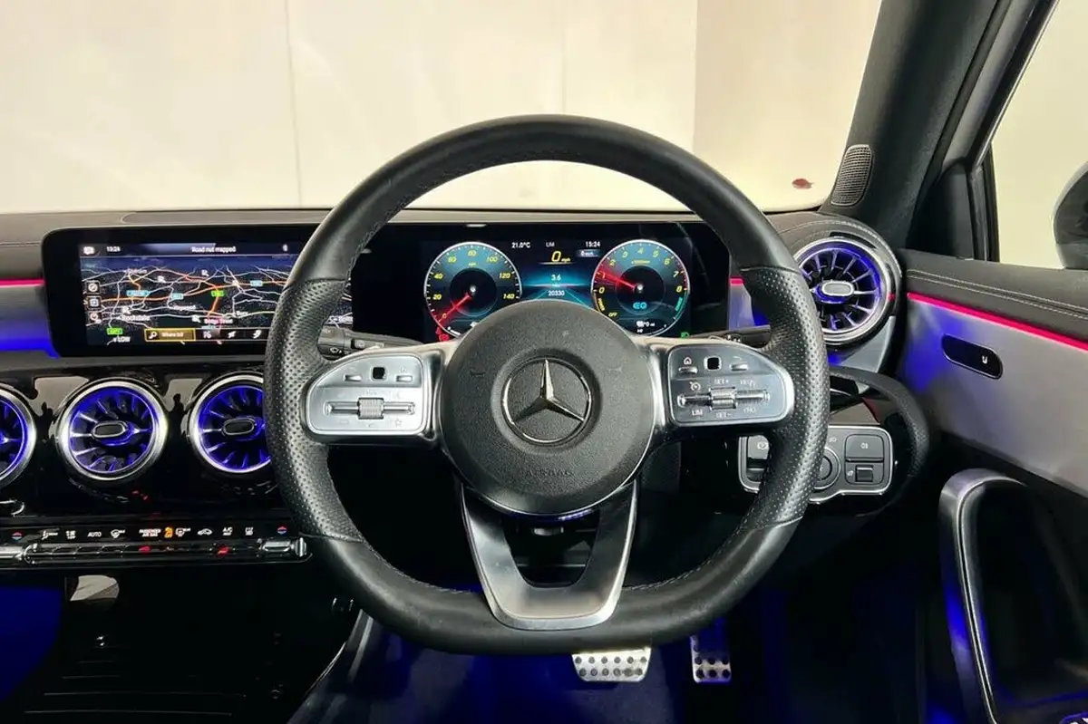2021-mercedes-benz-a-class-13-a250e-amg-line-premium-edition-hatchback-5d-big-11