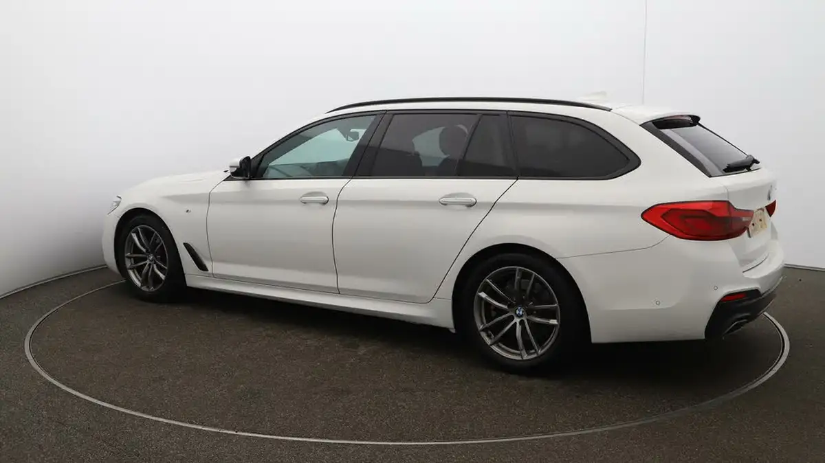 2017-bmw-5-series-20td-520d-m-sport-touring-5d-big-30