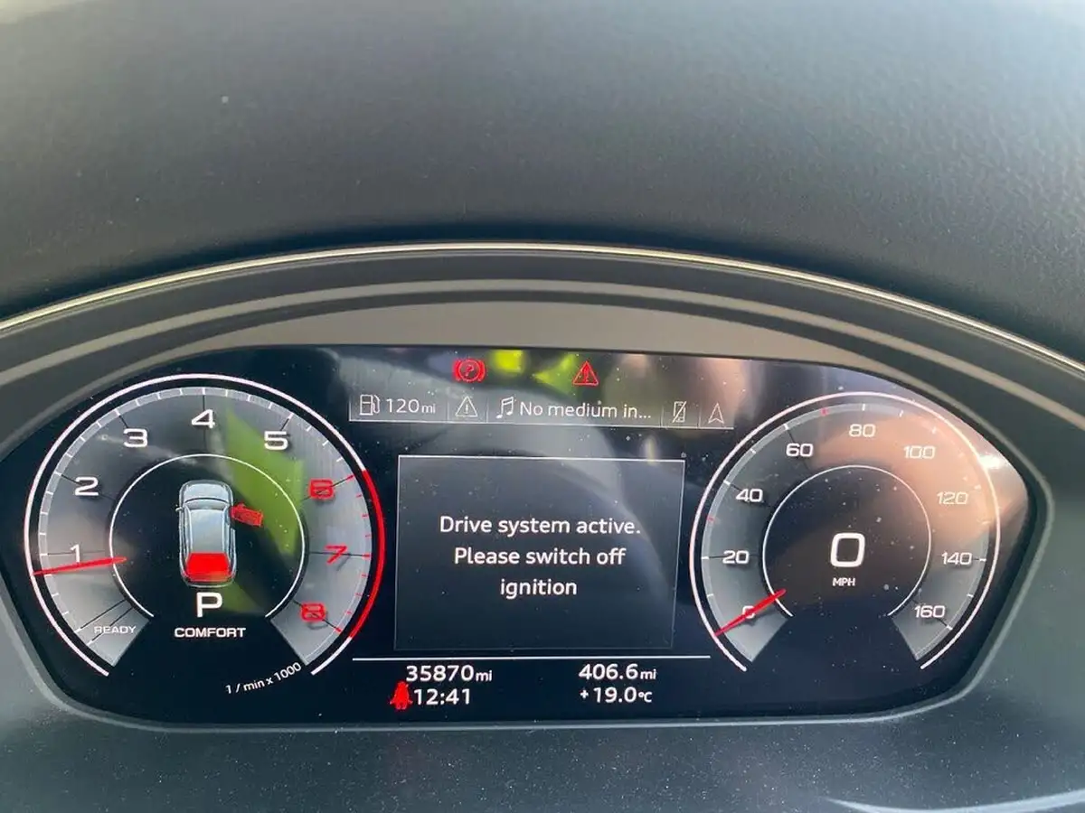 2021-audi-a4-avant-20-35-tfsi-s-line-tronic-big-5