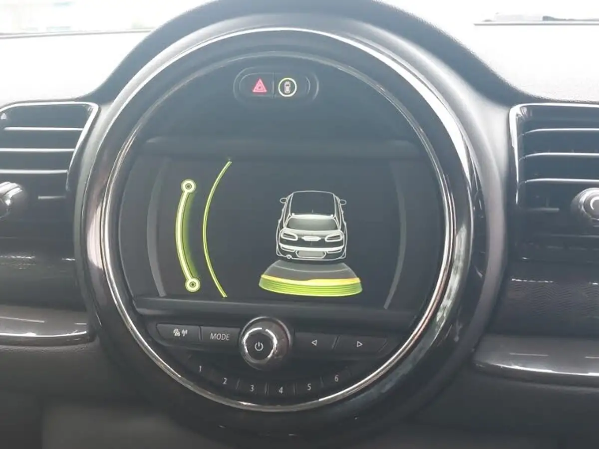 2017-mini-clubman-15-cooper-ss-big-14