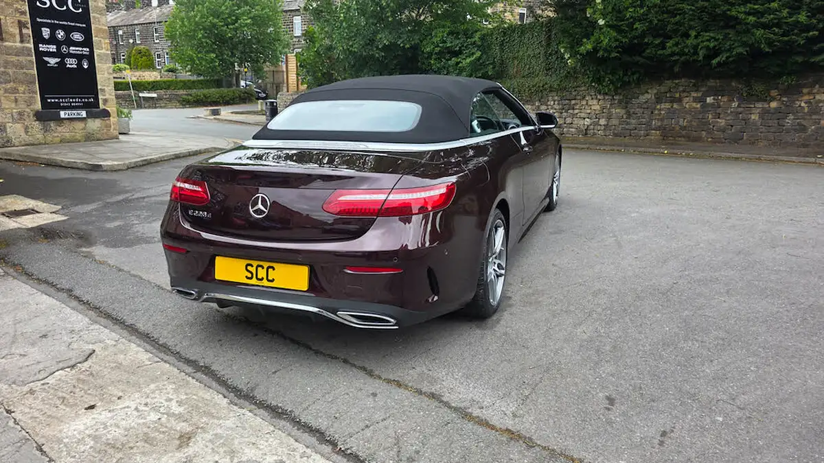 2020-mercedes-benz-e-class-20d-e220d-amg-line-premium-cabriolet-2d-big-32