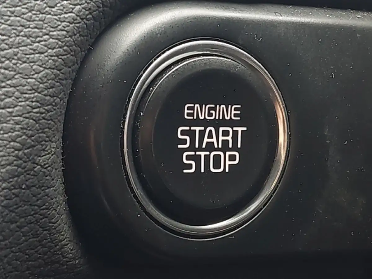 2022-toyota-corolla-18-vvt-i-icon-120bhp-saloon-4d-big-16