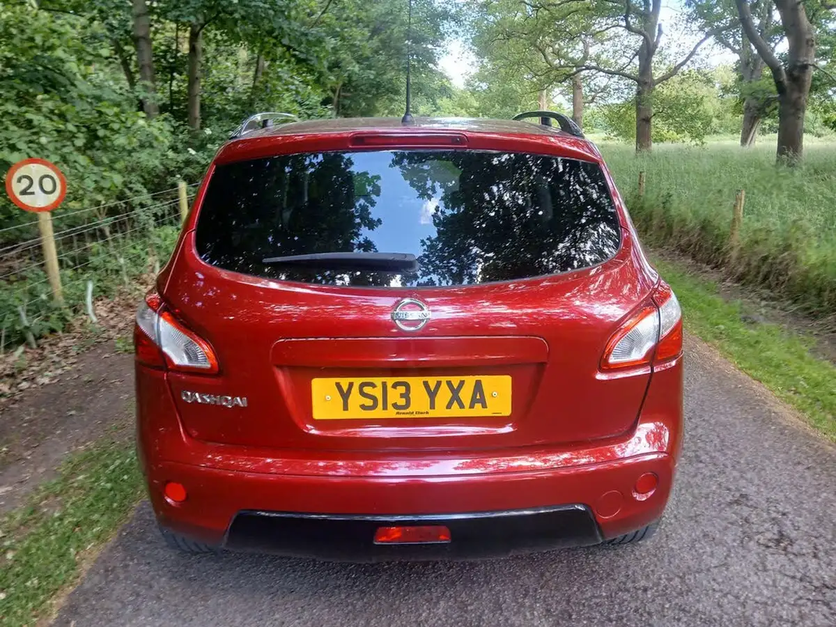 2013-nissan-qashqai-15td-360-big-4