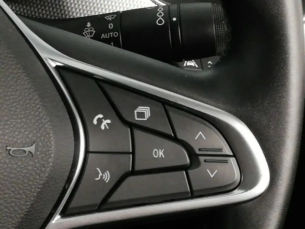2022-renault-arkana-16-techno-big-15