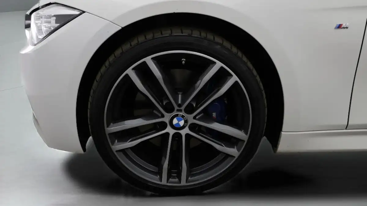 2018-bmw-3-series-20-320i-xdrive-m-sport-shadow-edition-touring-5d-auto-big-18