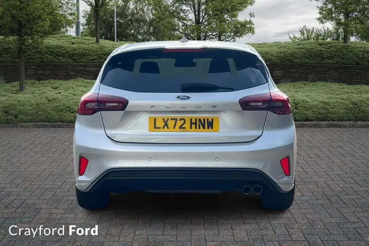 2022-ford-focus-10t-st-line-vignale-125ps-hatchback-big-4