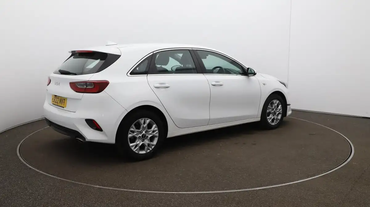 2021-kia-ceed-10-t-gdi-2-hatchback-big-52
