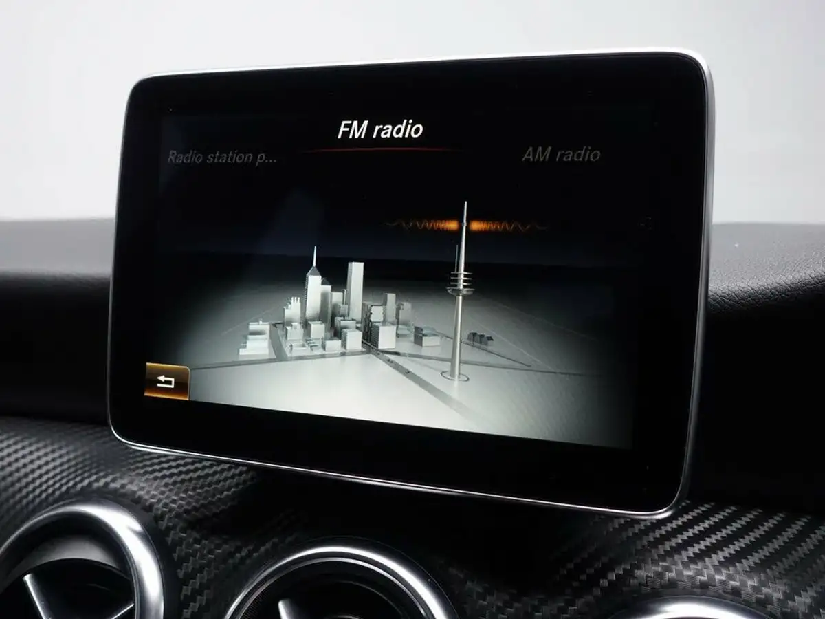 2016-mercedes-benz-a-class-21d-a200d-amg-line-136ps-ss-7g-dct-big-28