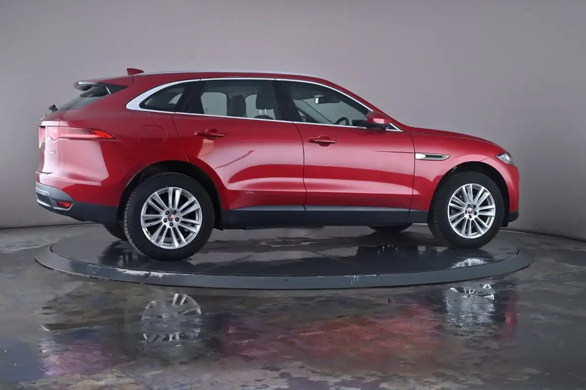 2018-jaguar-f-pace-20-i4d-portfolio-180ps-awd-auto-big-30