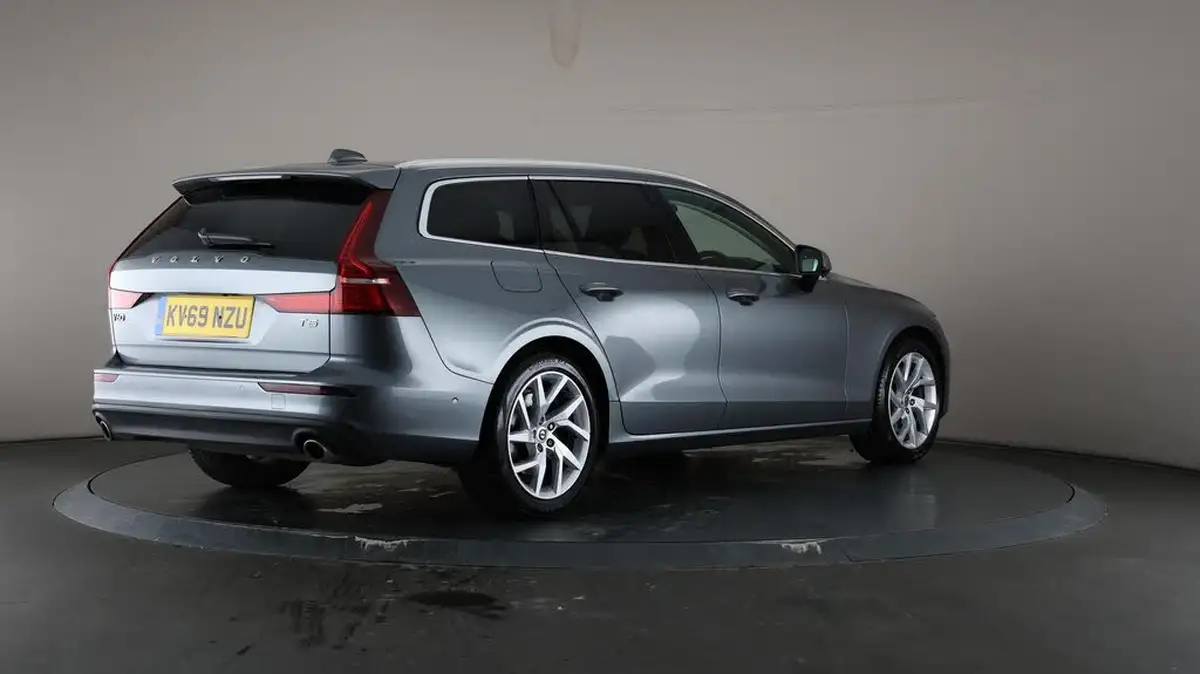 2019-volvo-v60-20-t5-momentum-plus-big-67