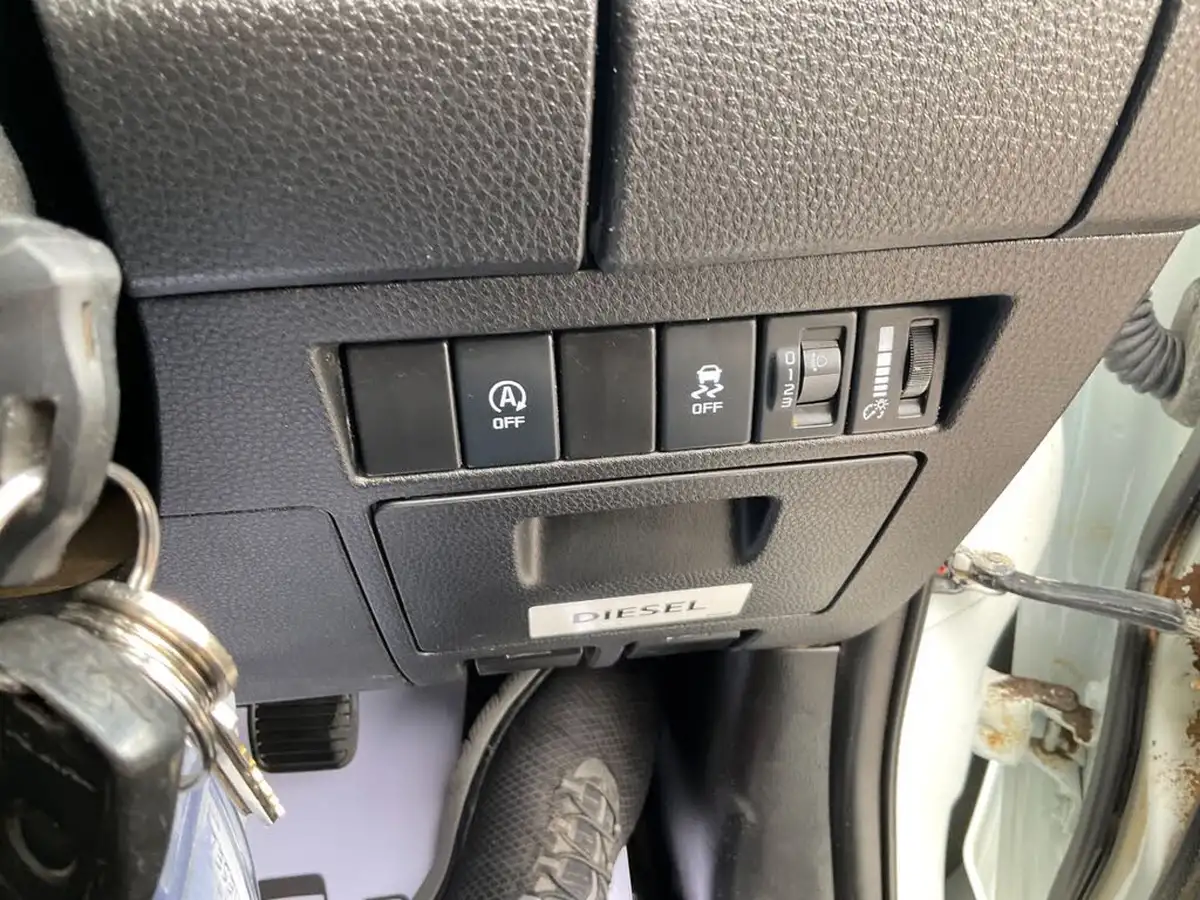2021-isuzu-d-max-19td-utility-4x4-double-pickup-big-31