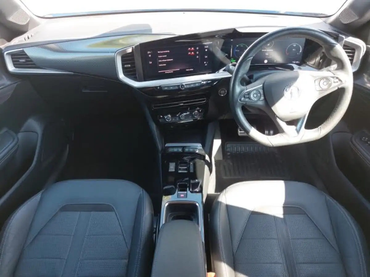 2021-vauxhall-mokka-e-ultimate-big-2