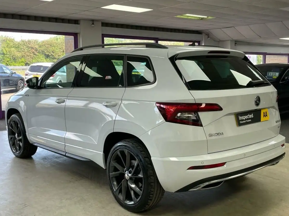 2019-skoda-karoq-20tdi-sportline-150ps-4x4-big-8