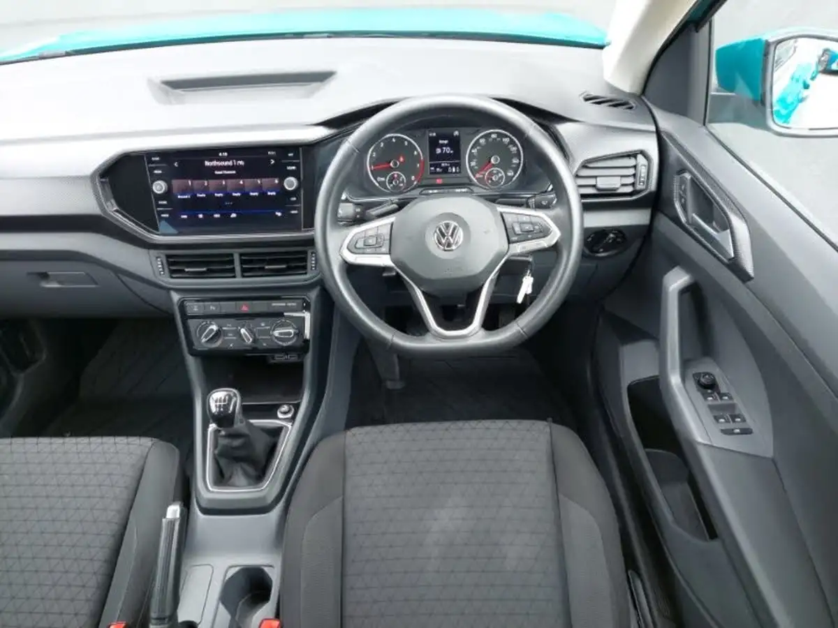 2020-volkswagen-t-cross-10-tsi-se-95ps-big-6