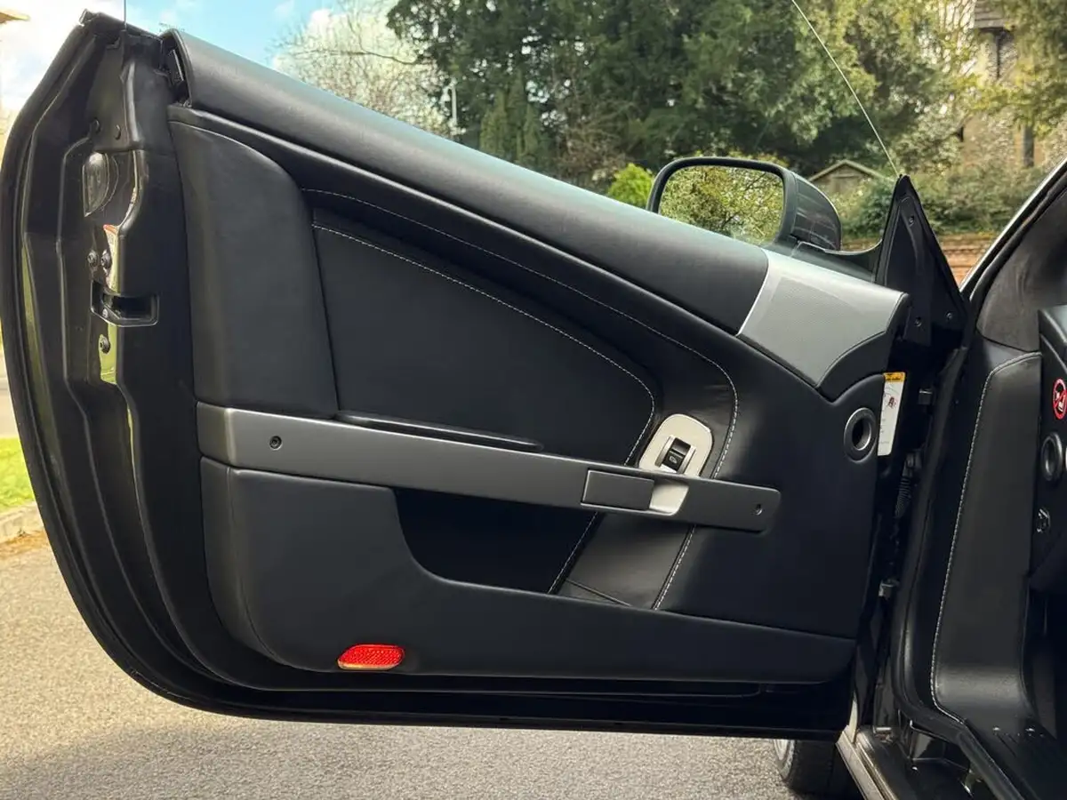 2010-aston-martin-db9-60-volante-touchtronic-ii-big-47