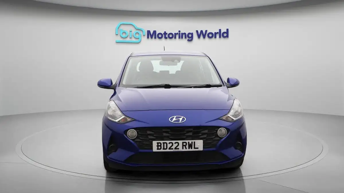 2022-hyundai-i10-10-se-connect-auto-big-2