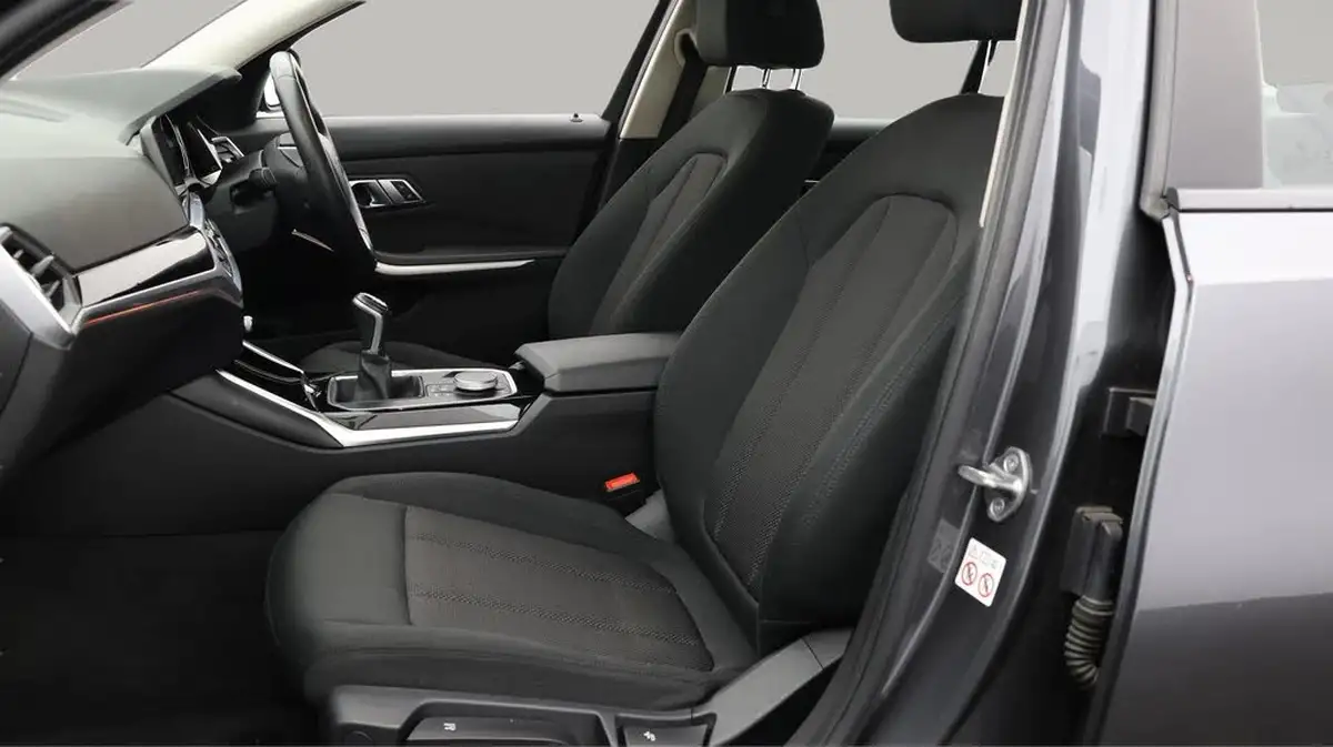 2019-bmw-3-series-20td-320d-se-190bhp-saloon-4d-big-14