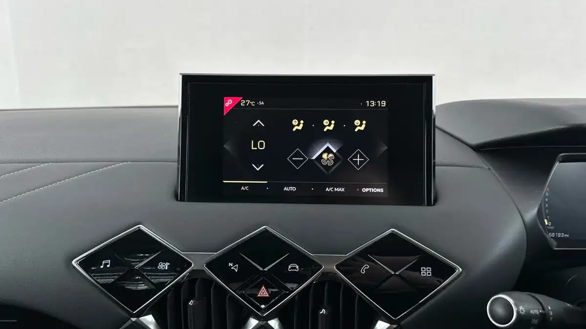 2022-ds-ds-3-crossback-12-puretech-bastille-101ps-big-25