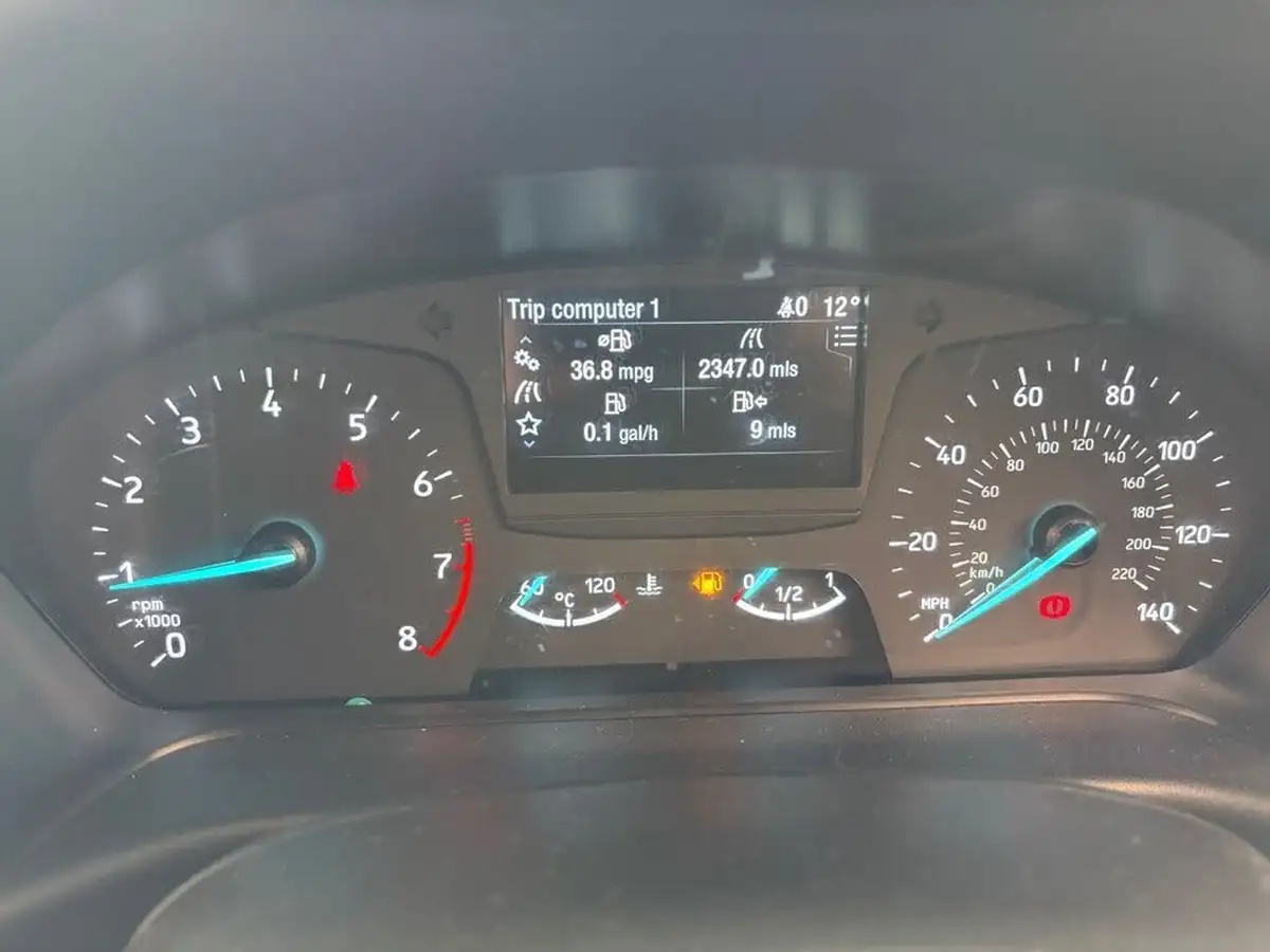 2019-ford-fiesta-10t-st-line-100ps-5d-big-22