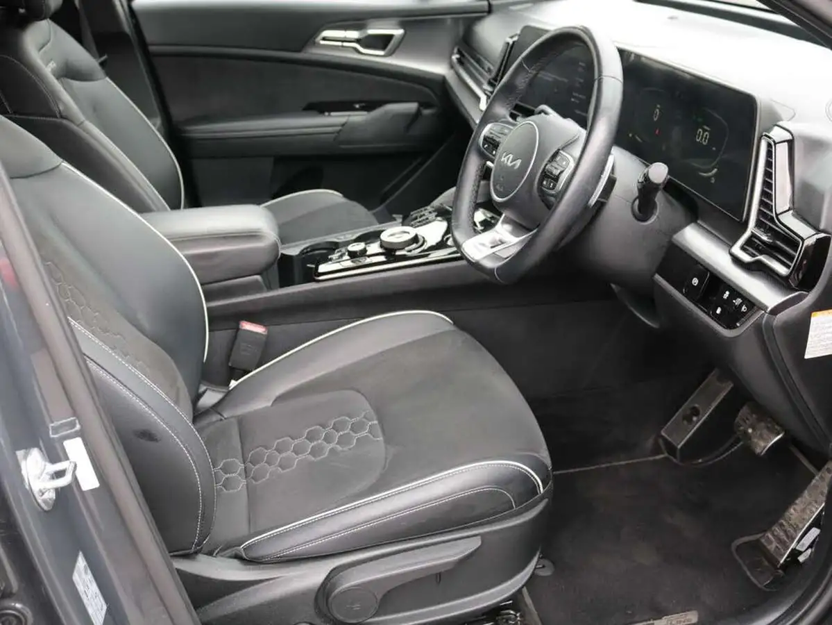 2024-kia-sportage-16-t-gdi-gt-line-261bhp-awd-phev-auto-big-10